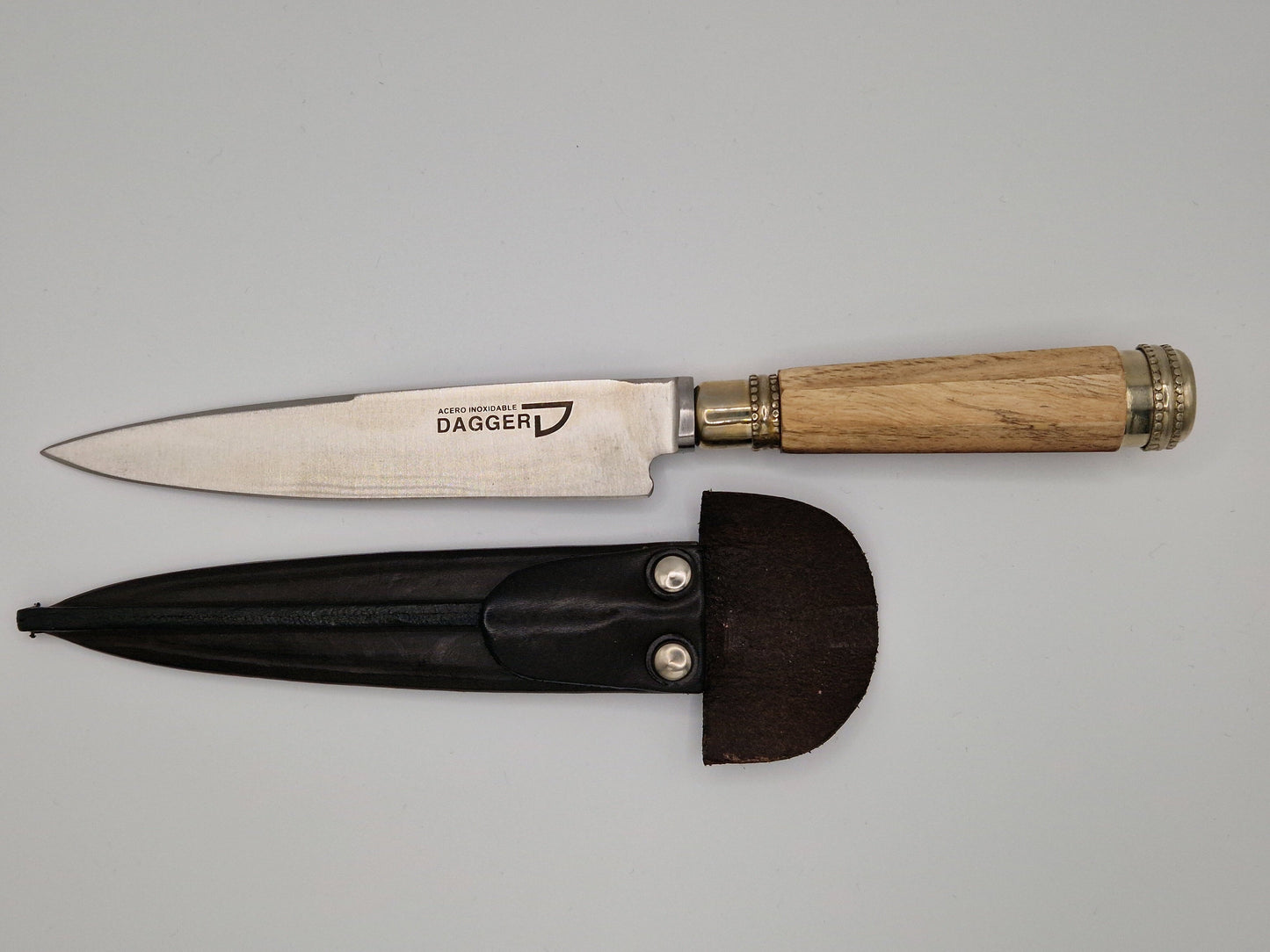 Knife with Octagonal Wood