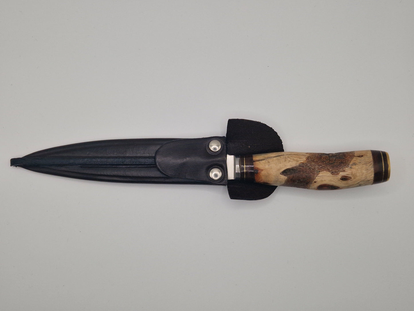 Coltello per radici d'albero